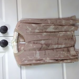 Blouse Silk/Spandex, Cream/White, Size Medium, Long Sleeves, EUC💕